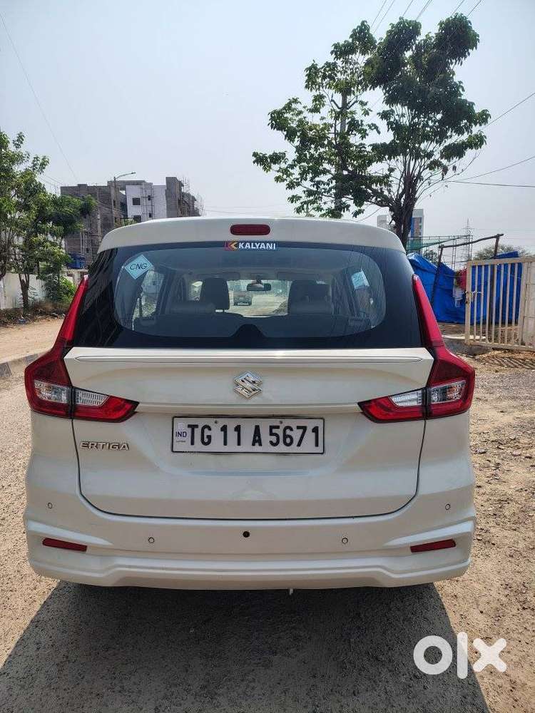 Maruti Suzuki Ertiga 1.4 Vxi Cng Anniversary Edition, 2024, Cng & Hy..