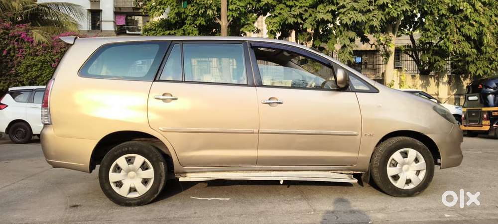 Toyota Innova 2.5 G (diesel) 8 Seater, 2005, Diesel