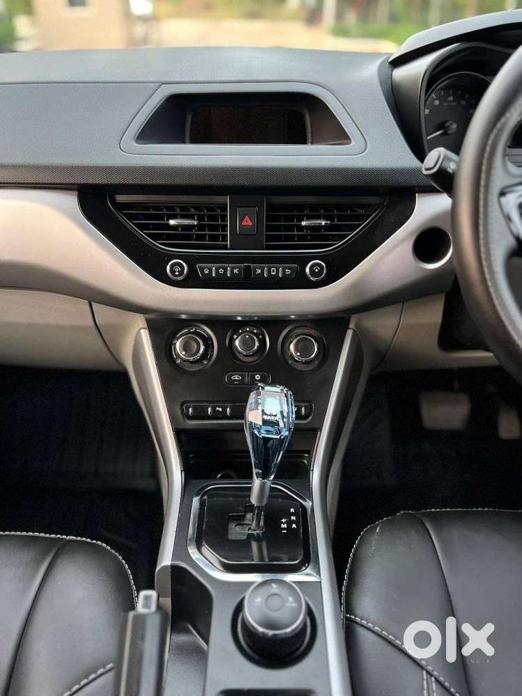 Tata Nexon 1.2 Revotron Xta, 2018, Petrol