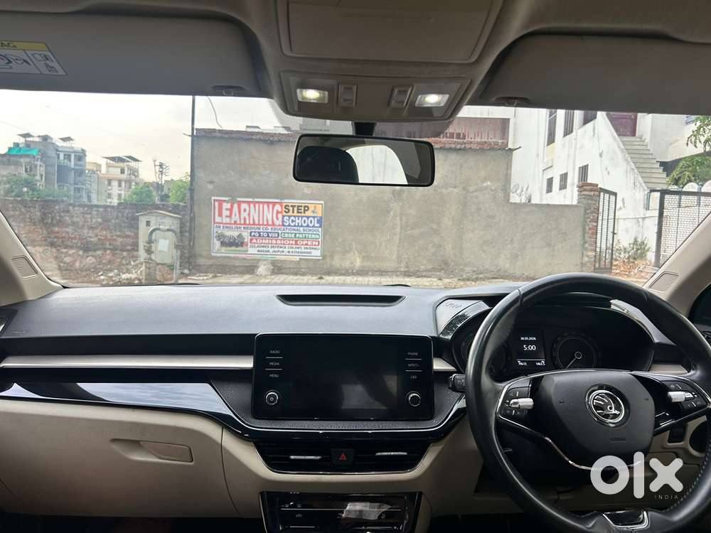 Skoda Slavia Petrol 2024