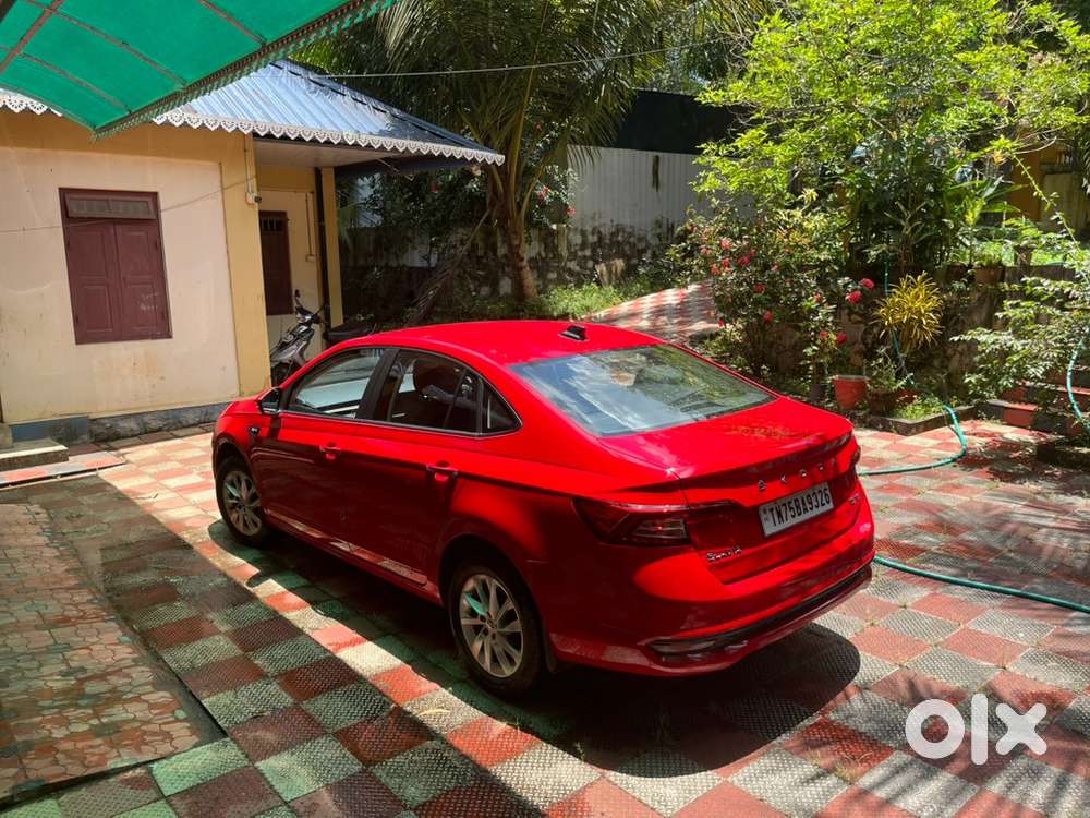 Skoda Slavia 2023 Petrol 6070 Km