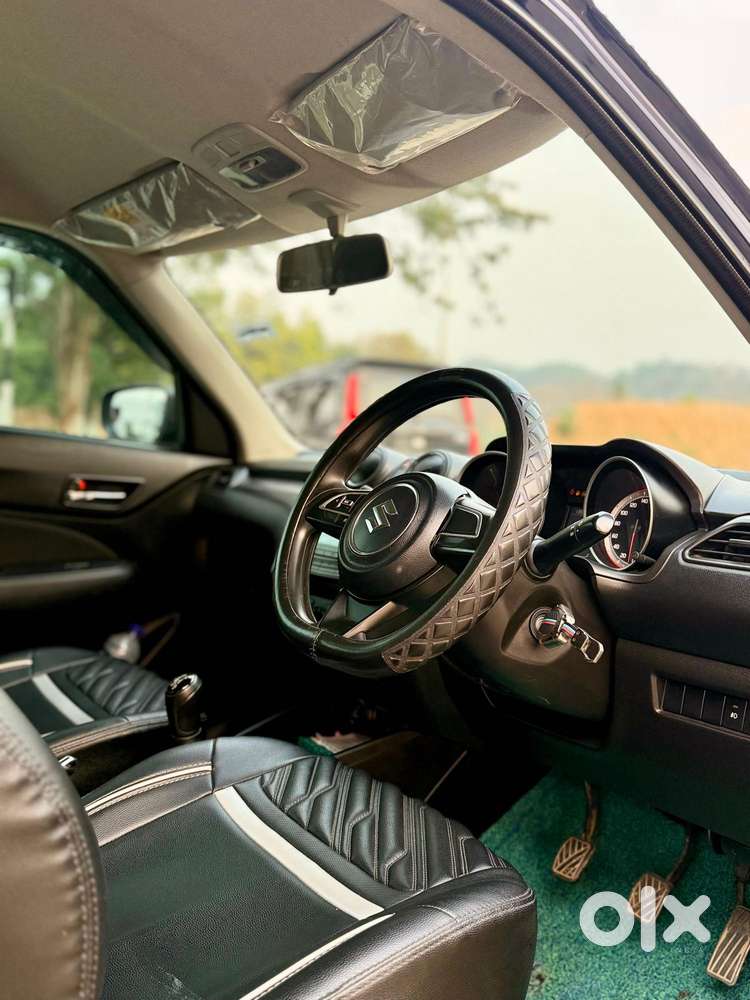 Maruti Suzuki Swift 1.2 Vxi (o), 2023, Petrol