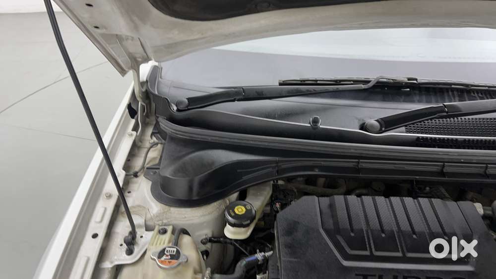 Hyundai Verna 1.5 Sx Turbo Petrol Mt, 2023, Petrol