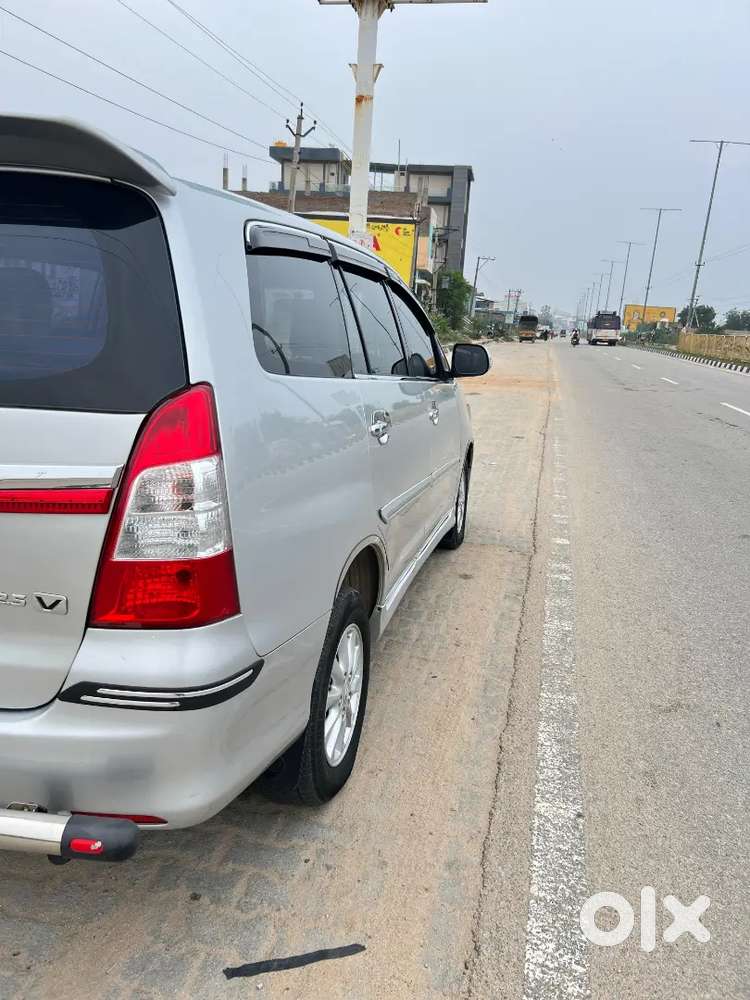 Toyota Innova Diesel Manual 2012