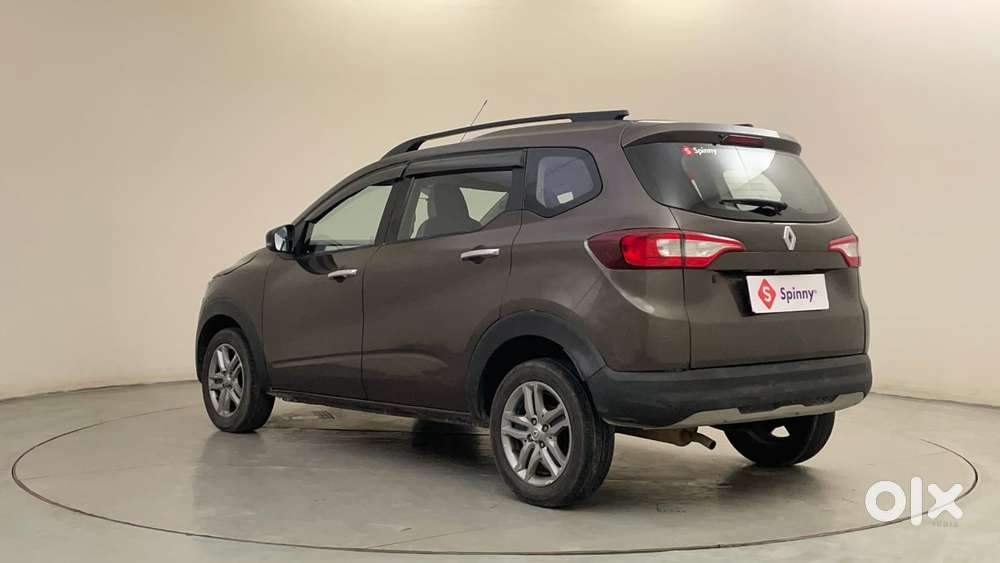 Renault Triber Rxz, 2024, Petrol