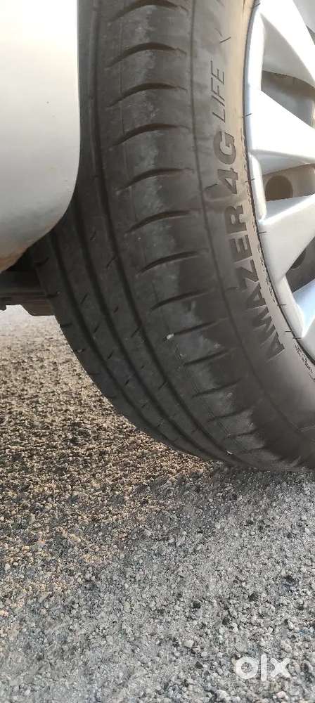 Toyota Etios 2014 4 New Apollo Tyres