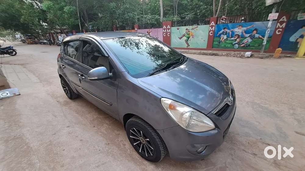 Hyundai I20 Sportz Petrol 2012 Model