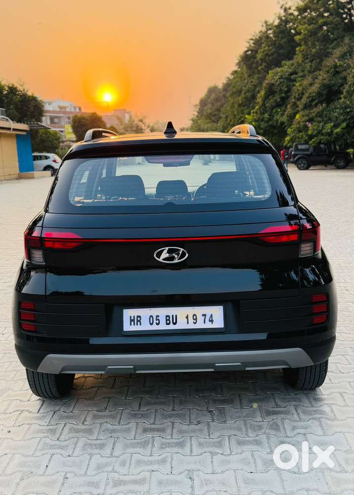 Hyundai Venue, 2023, Petrol