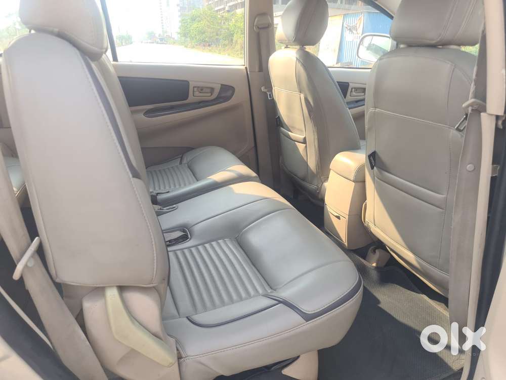 Toyota Innova 2.5 Gx 8 Str Bs-iii, 2007, Diesel