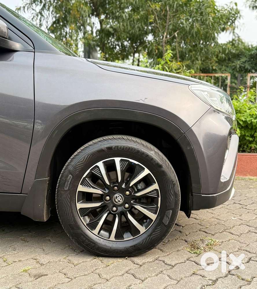 Toyota Urban Cruiser 1.5 Premium Grade At, 2022, Petrol