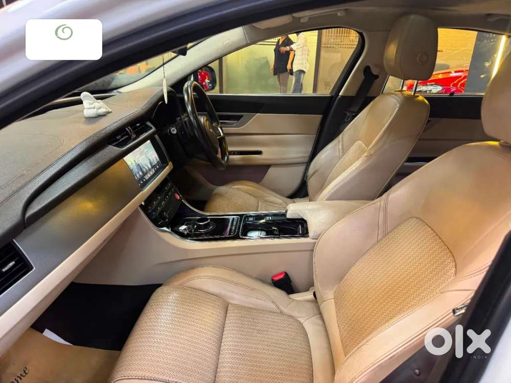 Jaguar Xf, 2019, Petrol