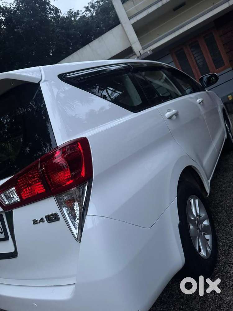 Toyota Innova Crysta Diesel 2017