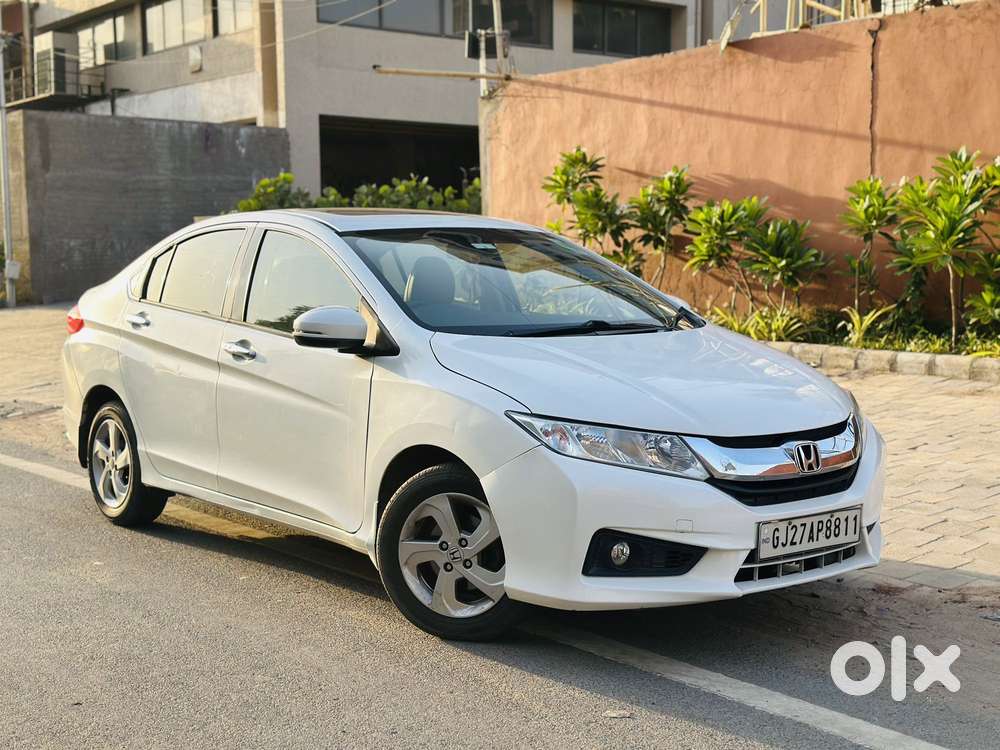 Honda City V At Sunroof, 2015, Petrol