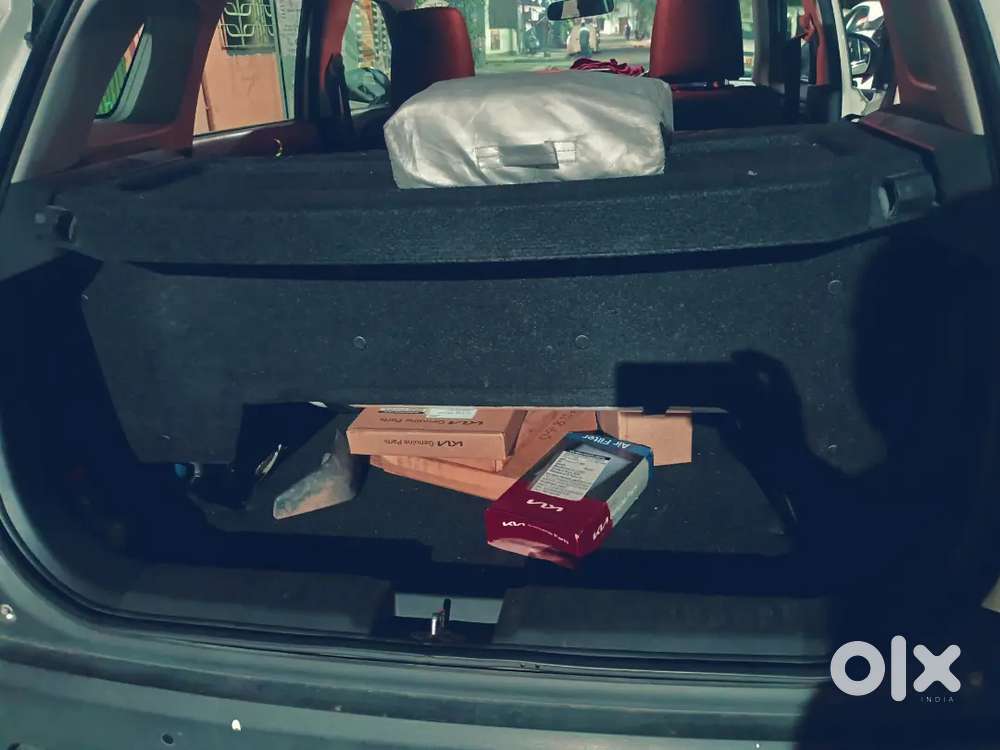 Maruti Suzuki Brezza 2023 Cng & Hybrids 10679 Km Driven