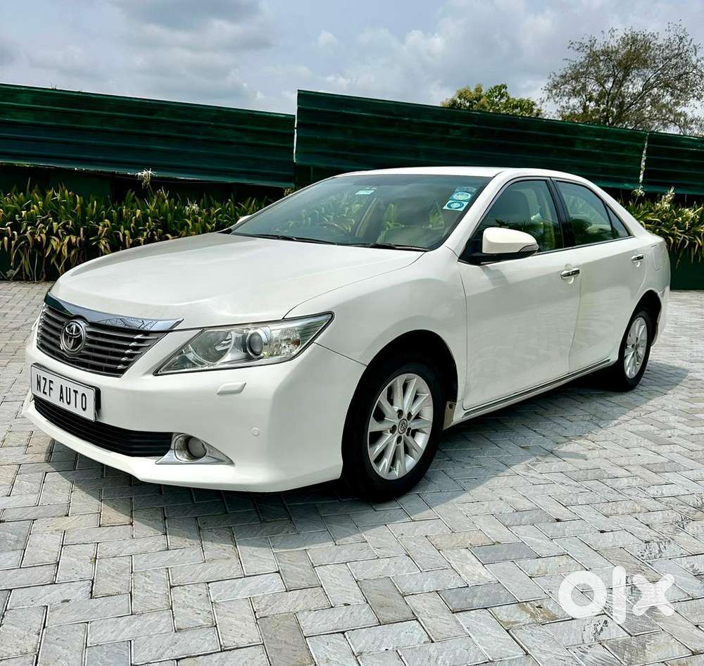 Toyota Camry 2013 Petrol Well Maintained