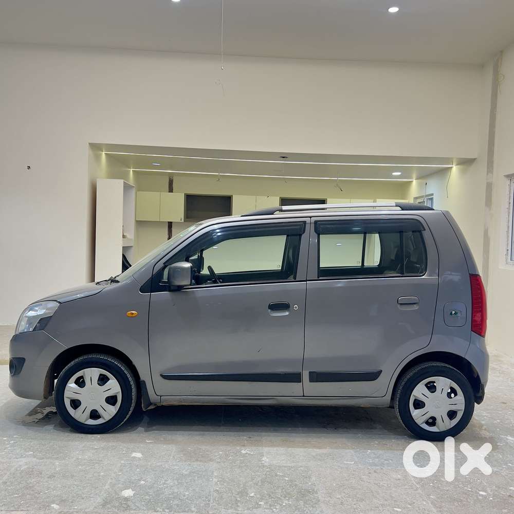 Maruti Suzuki Wagon R Amt Vxi Option, 2017, Petrol