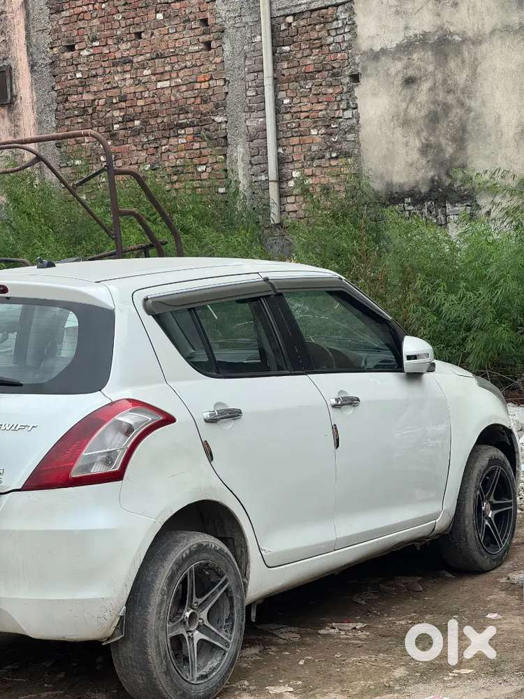Maruti Suzuki Swift Zxi 2012
