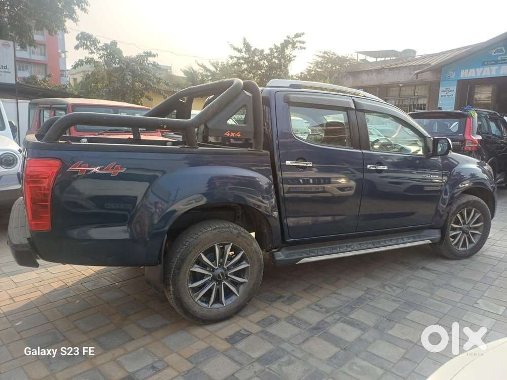 Isuzu V-cross Z 4x4 Mt, 2021, Diesel
