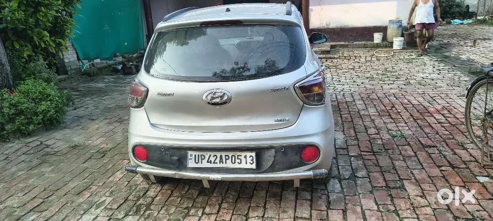 Hyundai I10 Sportz 2017 Km Driven