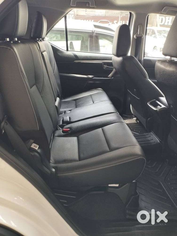 Toyota Fortuner 4x2 At 2.7 Petrol, 2026, Petrol