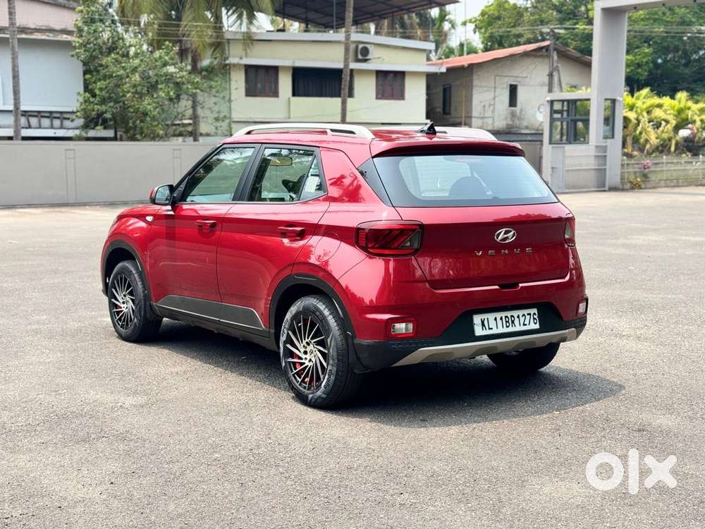 Hyundai Venue 1.2 S (o), 2019, Petrol