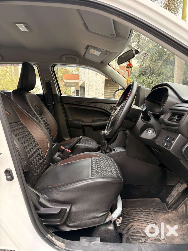 Maruti Suzuki Brezza Lxi S-cng, 2025, Cng & Hybrids