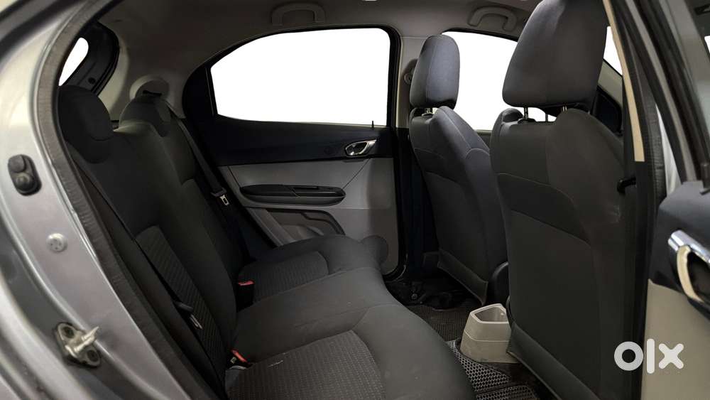 Tata Tiago 1.2 Revotron Xza, 2018, Petrol