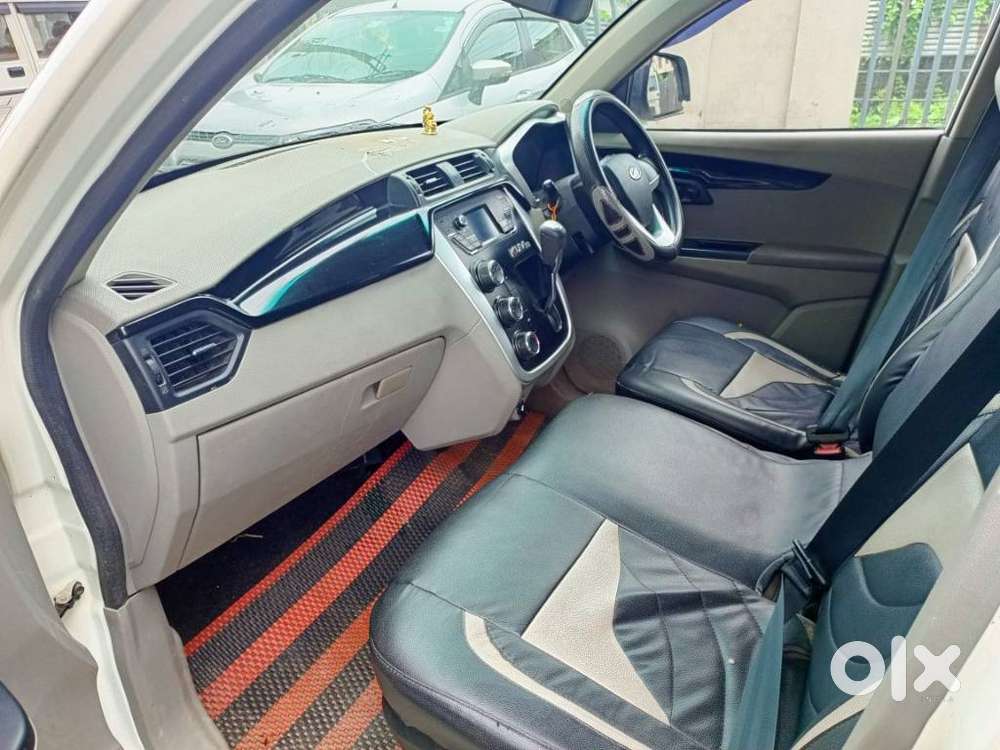 Mahindra Kuv 100 Mfalcon G80 K6 5str, 2017, Petrol