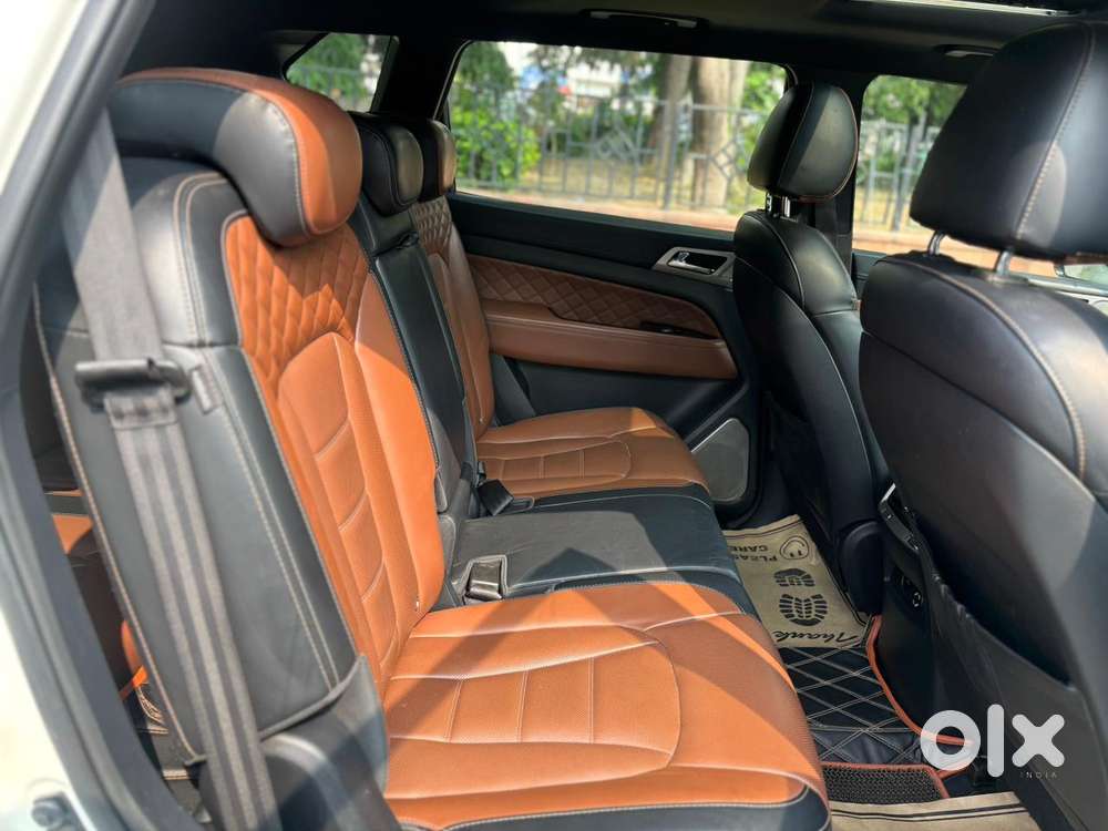 Mahindra Alturas G4 4x4 At, 2019, Diesel