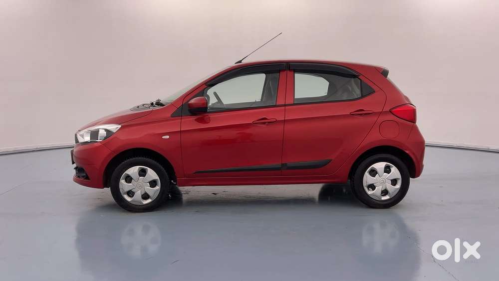 Tata Tiago 1.2 Revotron Xt, 2018, Petrol