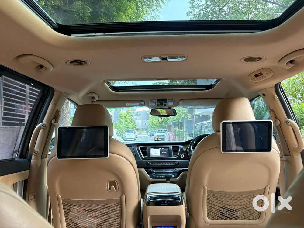Kia Carnival Limousine Plus 7 Str, 2022, Diesel