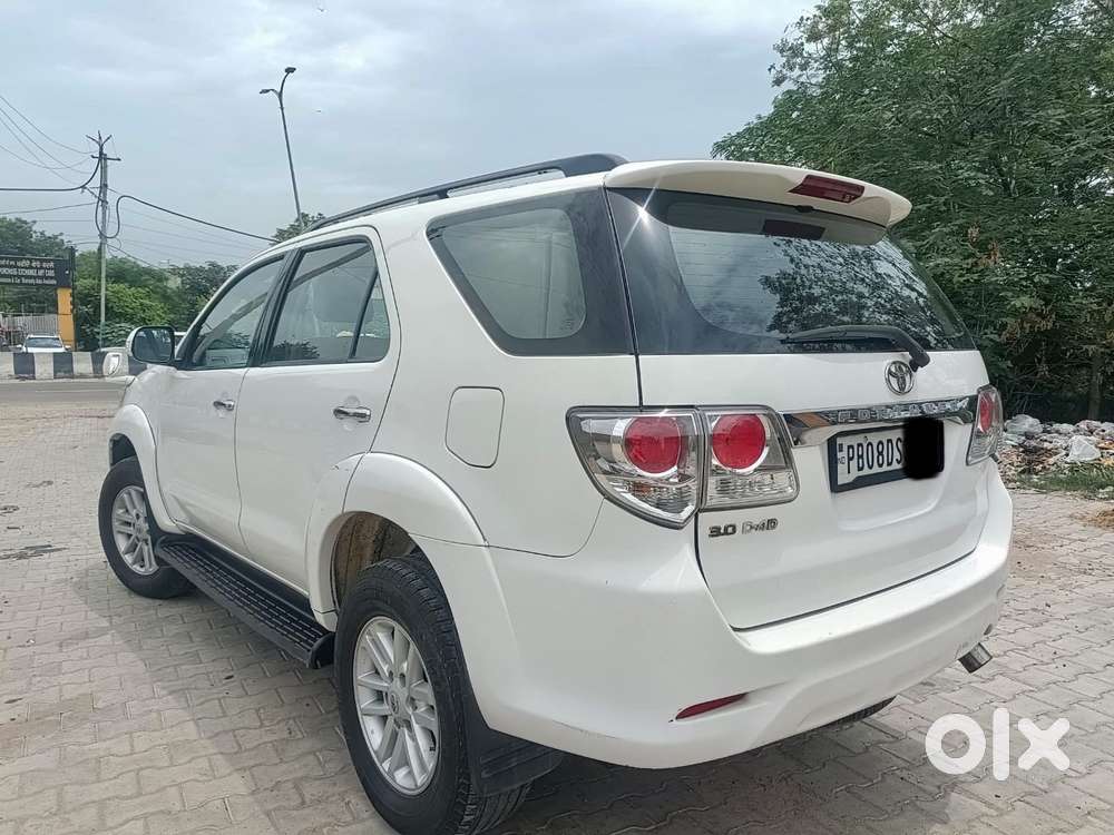 Toyota Fortuner 3.0 4x2 Mt, 2012, Diesel
