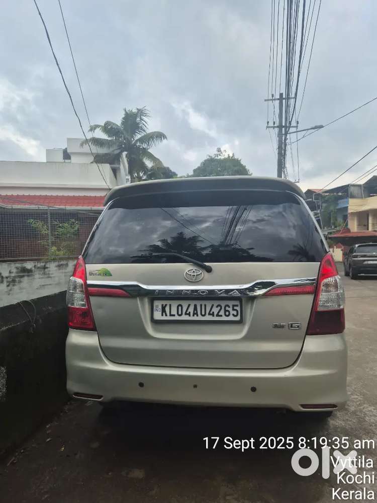 Toyota Innova 2013 Diesel Well Maintained, Full Showroom Service Hory