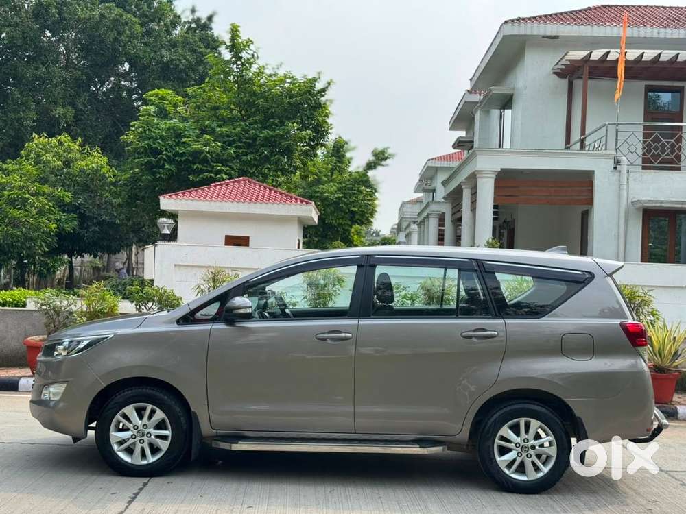 Toyota Innova Crysta [2020-ongoing] 2.4 Gx 7 Str, 2018, Diesel