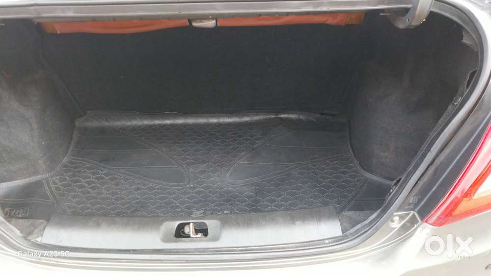 Maruti Suzuki Swift Dzire Vdi Bsiv, 2015, Diesel