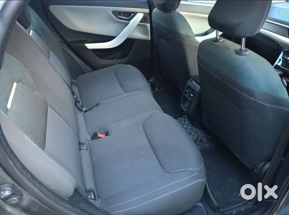 Tata Nexon Creative Plus 1.2 Revotron Petrol 6 Amt Dt, 2024, Petrol