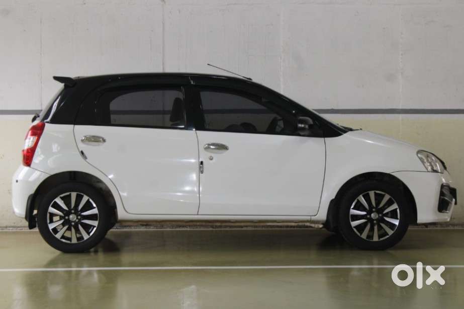 Toyota Etios Liva 1.2 V, 2018, Petrol