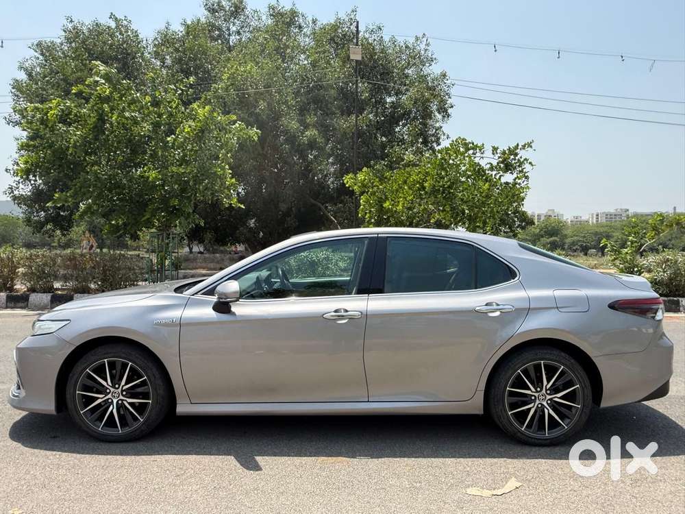 Toyota Camry Hybrid, 2022, Petrol