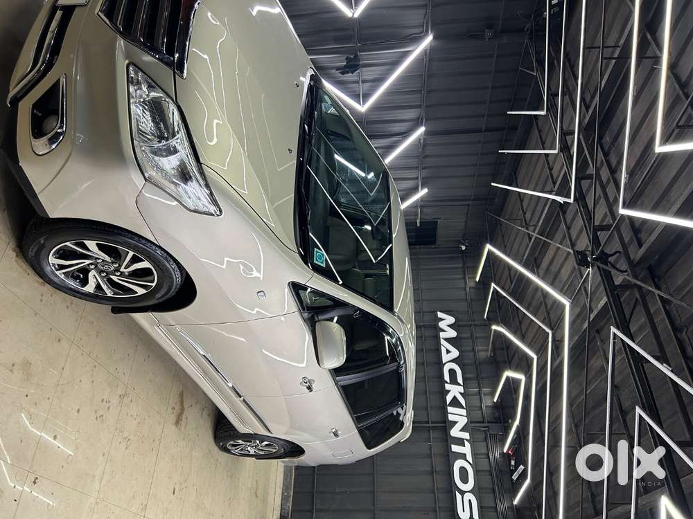 Toyota Innova 2016 Diesel 117000 Km Driven