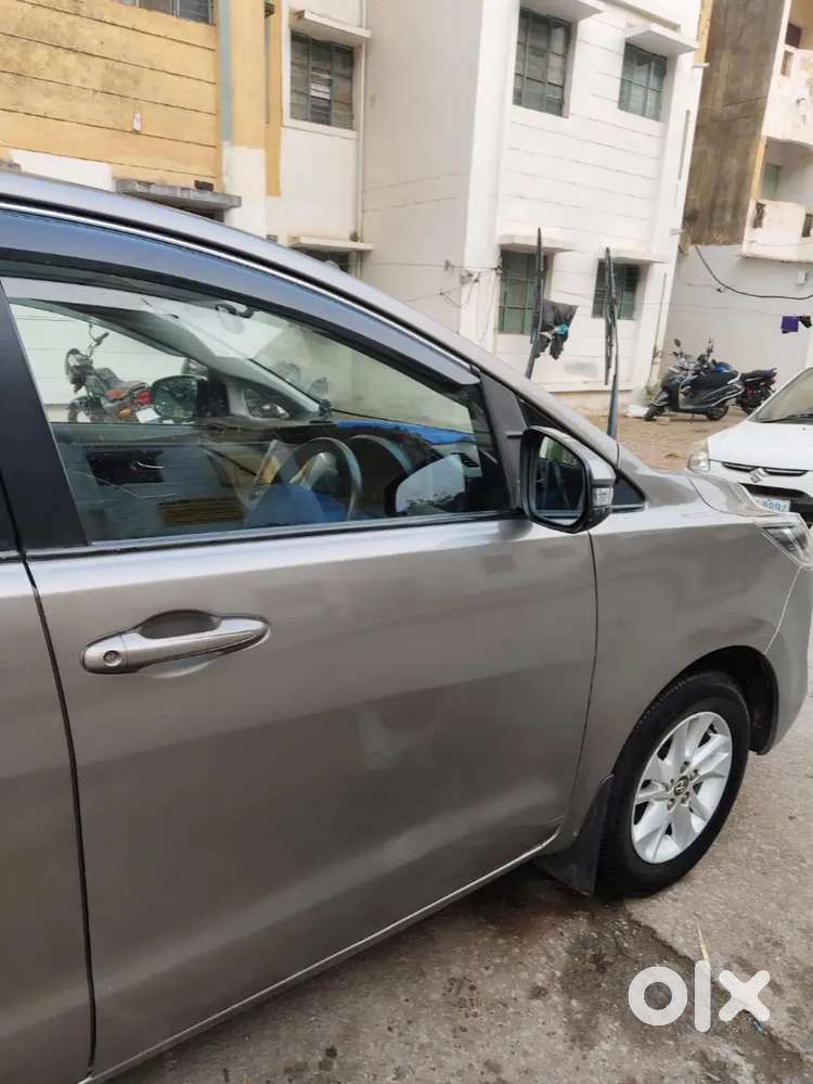Toyota Innova Crysta 2018 Diesel 120000 Km Driven