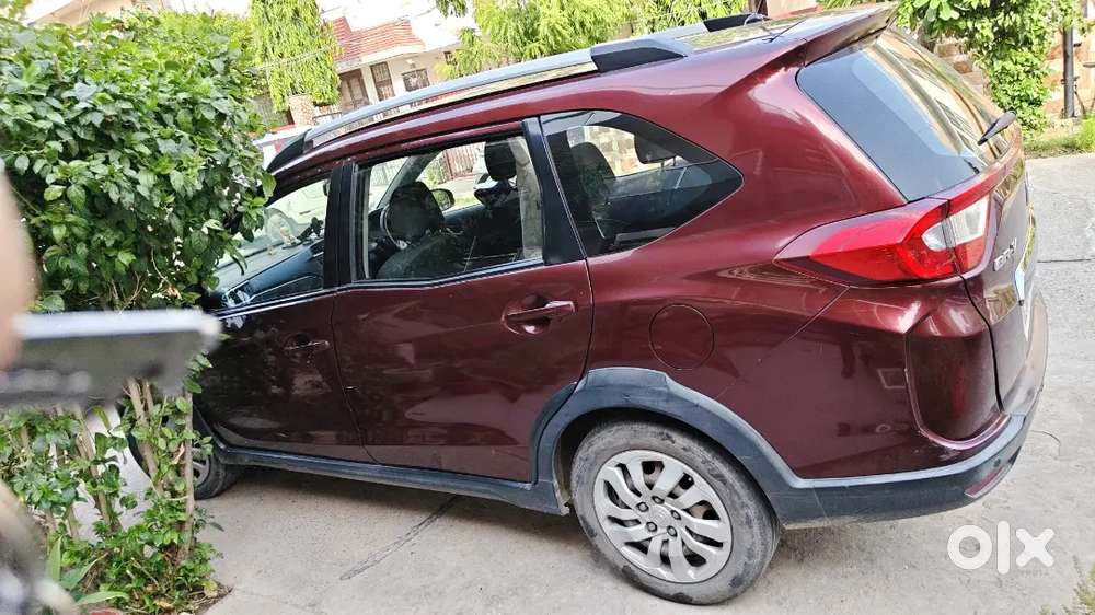 Honda Br-v 2017 Petrol Well Maintained