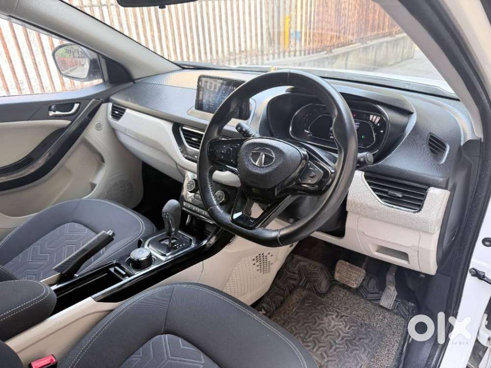 Tata Nexon 1.2 Revotron Xza Plus, 2023, Petrol