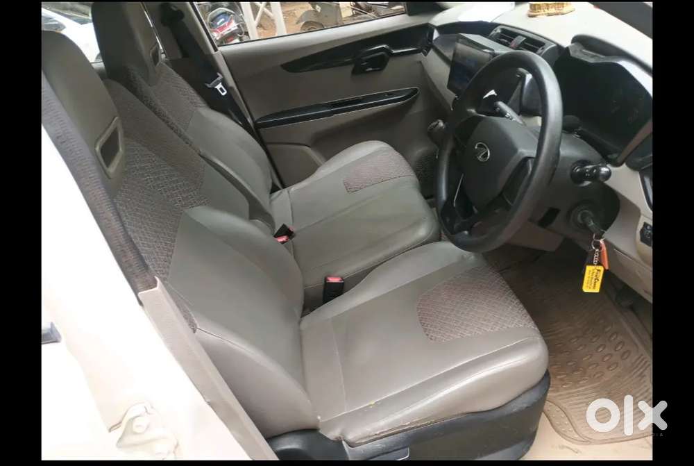 Mahindra Kuv 100 2016 Car