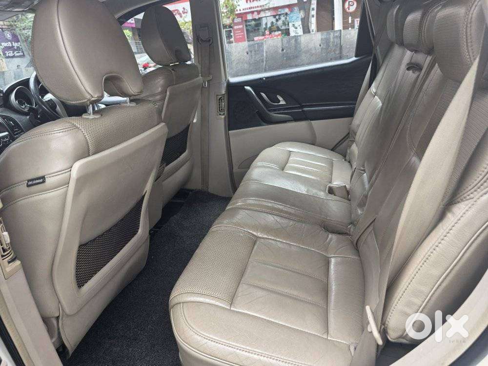Mahindra XUV500 W10 2WD, 2016, Diesel