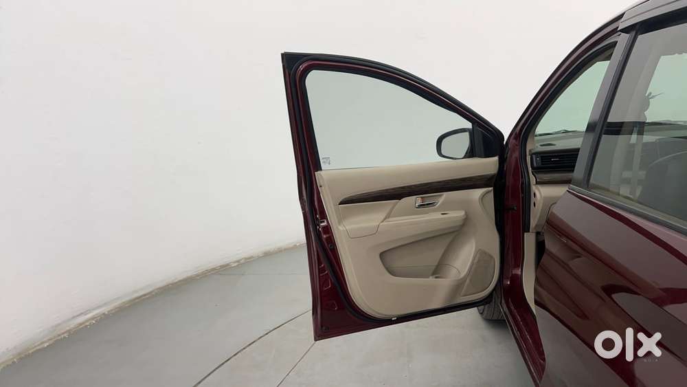 Maruti Suzuki Ertiga Vxi At, 2019, Petrol