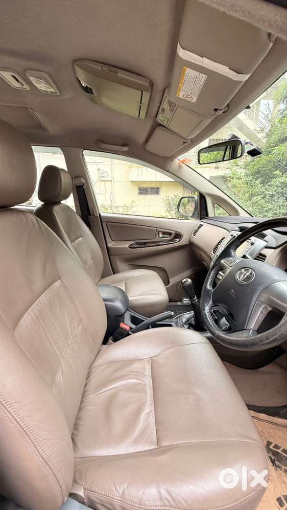 Toyota Innova 2.5 Zx Top End