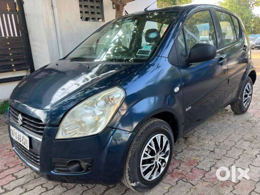 Maruti Suzuki Ritz Vxi, 2011, Petrol