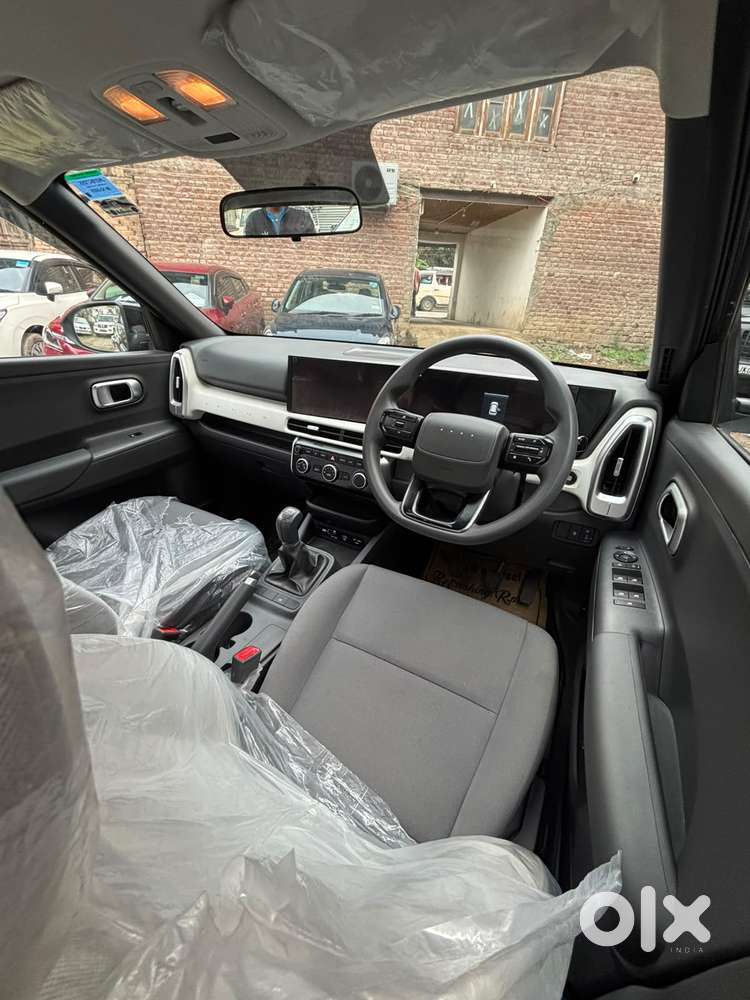 Hyundai Venue, 2025, Petrol