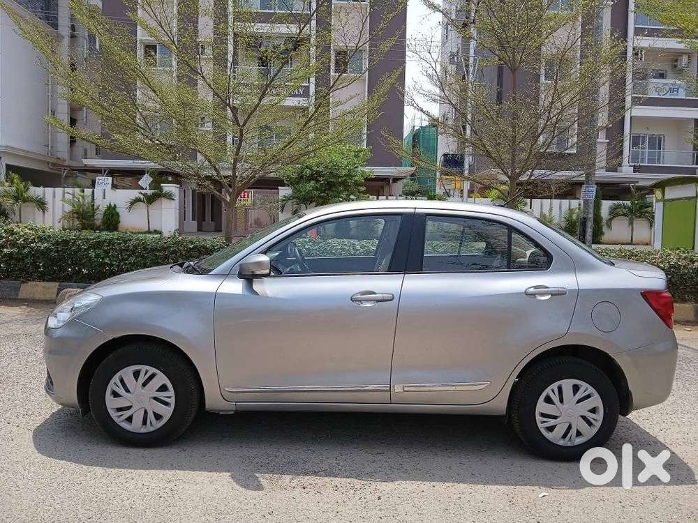 Maruti Suzuki Dzire 1.2 Vxi Amt, 2022, Petrol