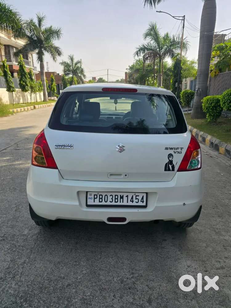 Maruti Suzuki Swift 2008 Petrol 70000 Km Driven